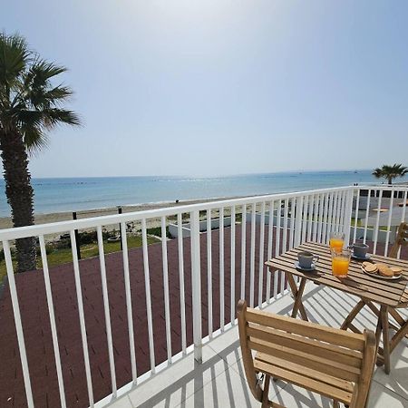 Ammos Beachfront Villa Paradise Larnaka Exterior foto